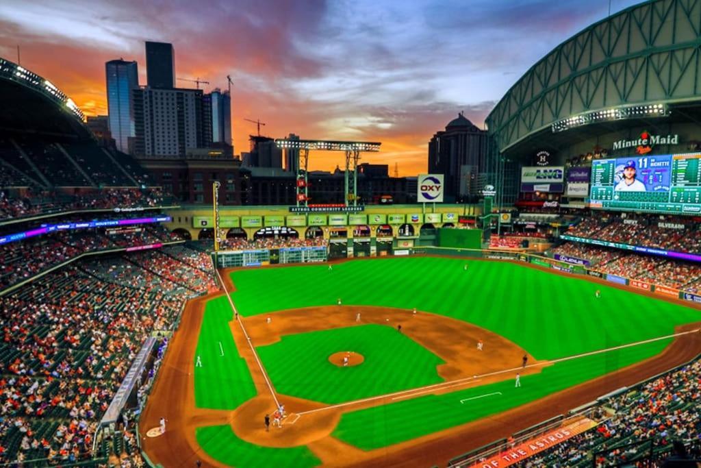 U3 Penthouse Houstonw Car Astros W Skyline-View Exterior foto